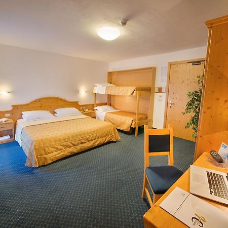 Hotel Cristallo Peio Luaran gambar